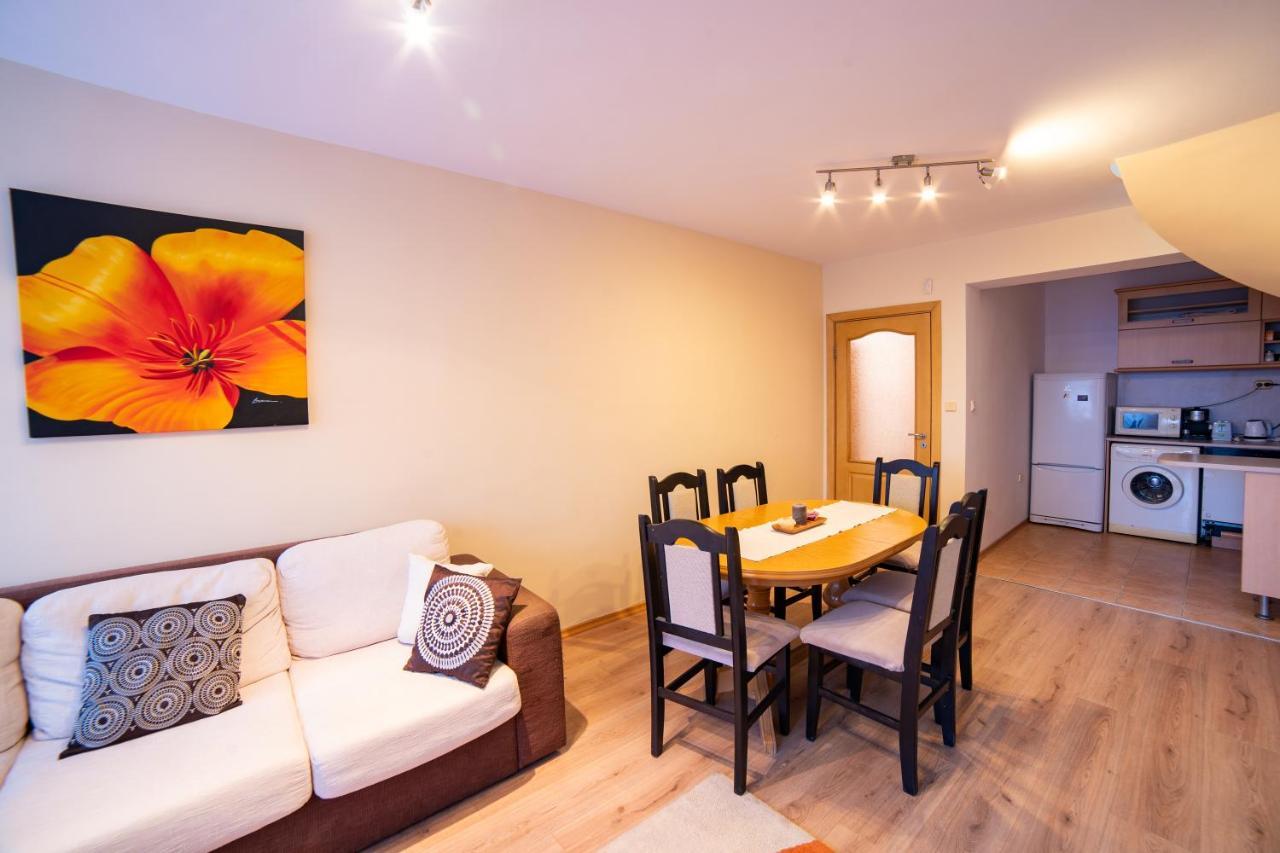 Maisonette Picadilly Varna Bagian luar foto