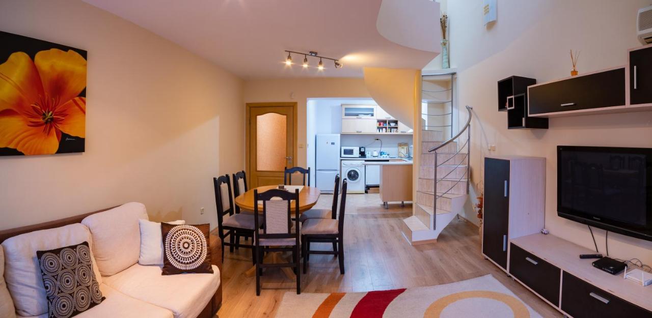 Maisonette Picadilly Varna Bagian luar foto